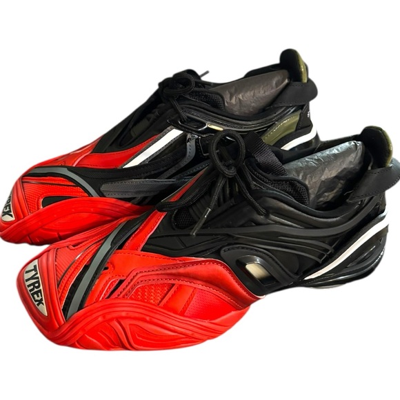 Balenciaga women’s sneakers - Picture 1 of 11